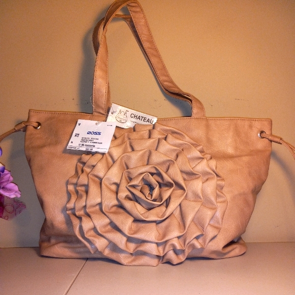 Chateau  International Handbags - N.W.T. Vintage Chateau International Purse